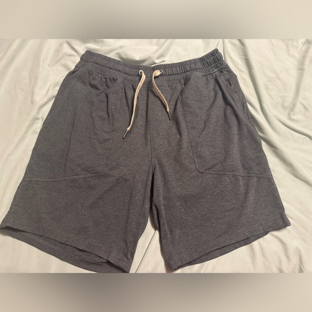 Men's Athletic Gray Shorts with Drawstring